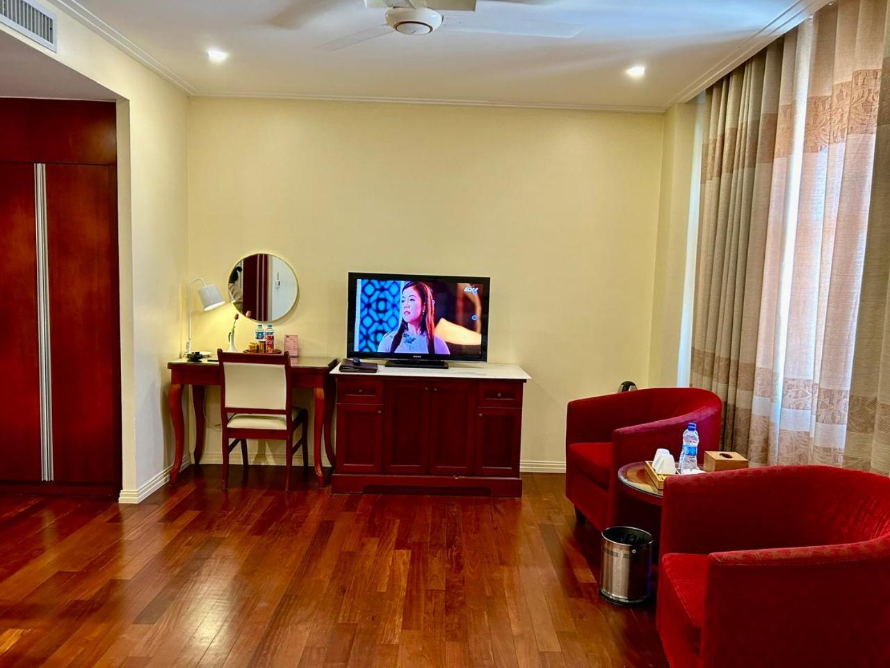 Hotel Khach San Sa Chi - Mong Cai Zewnętrze zdjęcie
