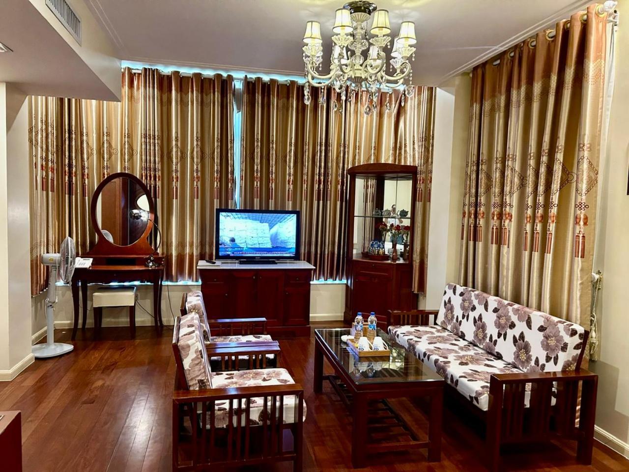 Hotel Khach San Sa Chi - Mong Cai Zewnętrze zdjęcie
