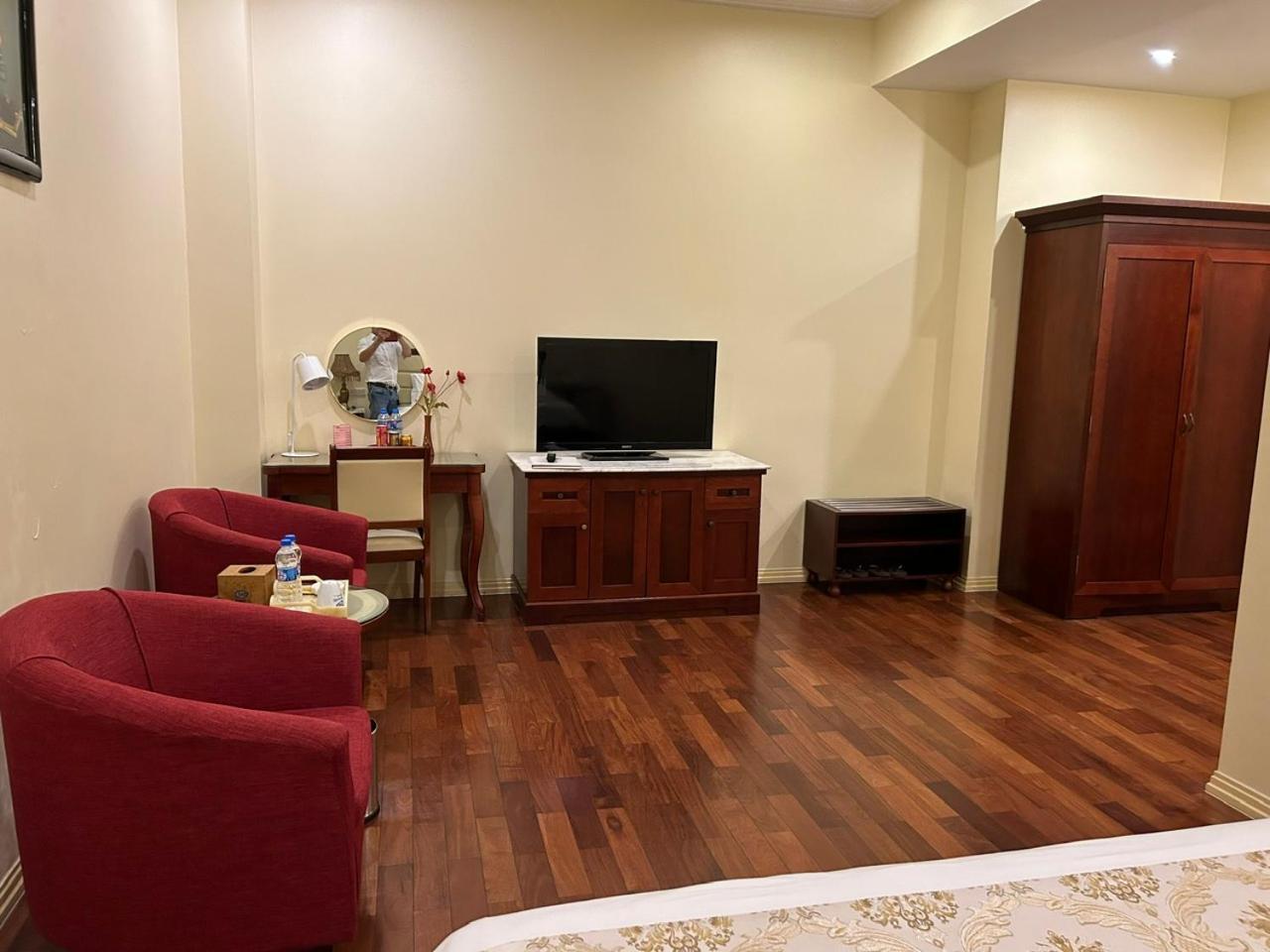 Hotel Khach San Sa Chi - Mong Cai Zewnętrze zdjęcie