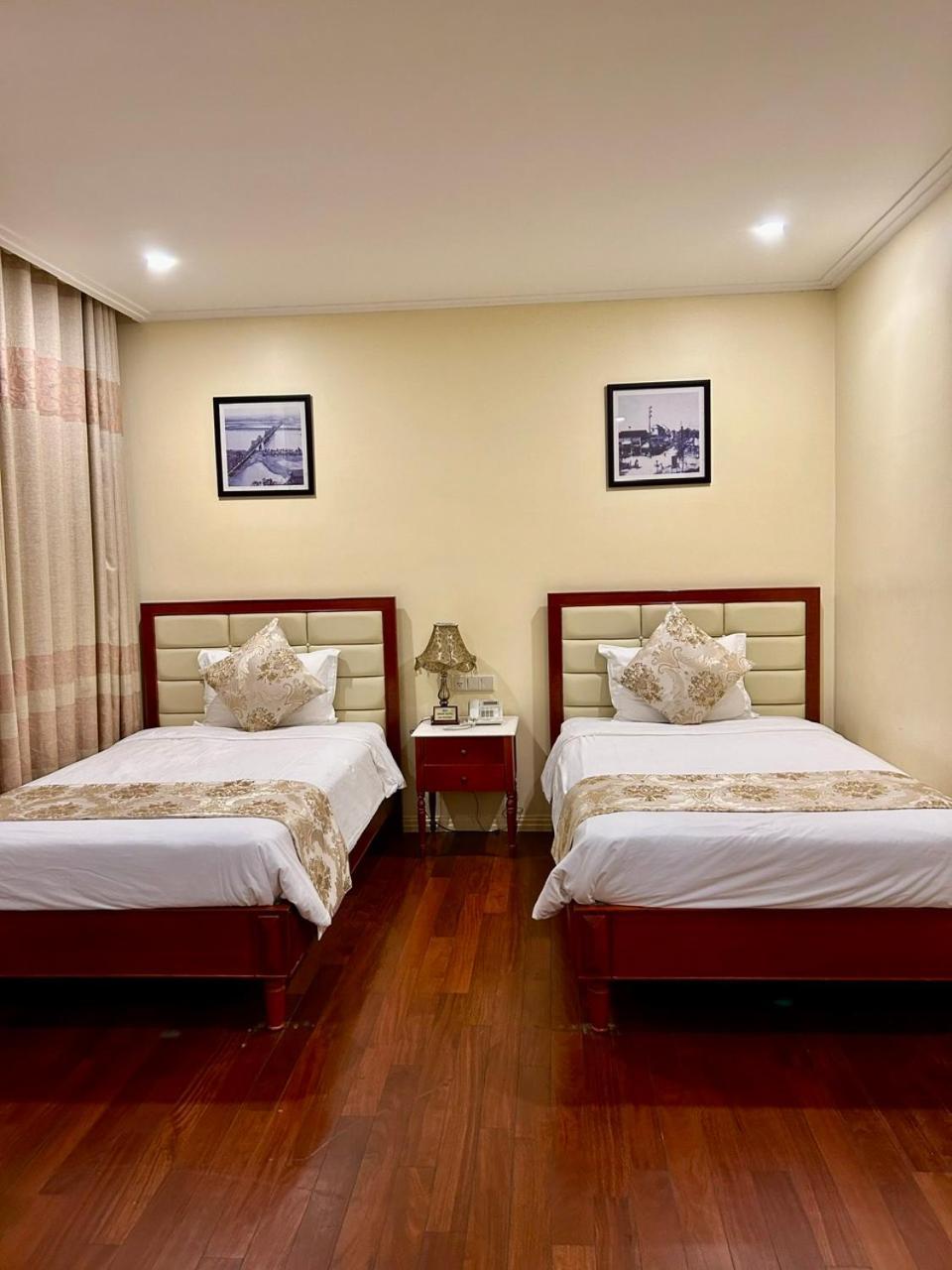 Hotel Khach San Sa Chi - Mong Cai Zewnętrze zdjęcie